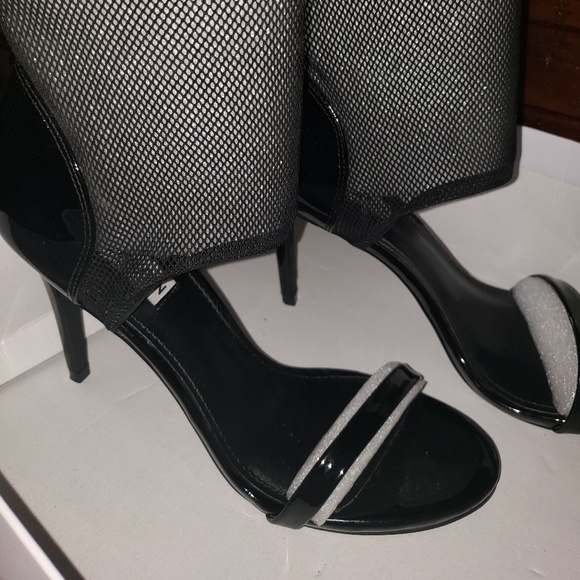 Heels - Picture 2 of 5